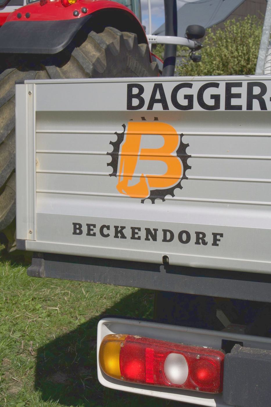 Hakenliftcontainer der Beckendorf GmbH